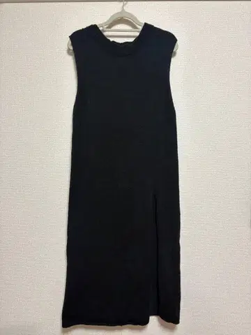 Ungrid 블랙 슬리브리스 니트 원피스