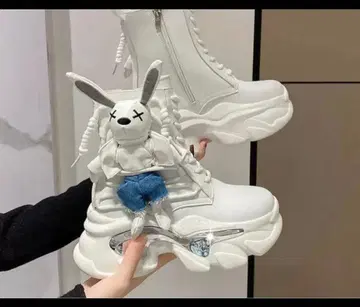 토끼 마스코트 화이트 부츠 37