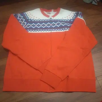 TCB JEANS XXL 레드 노르딕 (눈꽃 패턴) 맨투맨