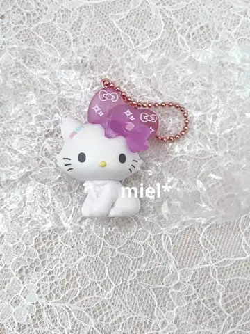 키티 50주년 The Fashionable Ribbons 마스코트 2