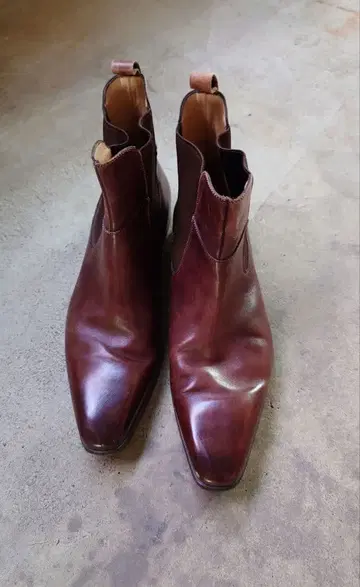 산토니 다크 브라운 사이드 고어 부츠