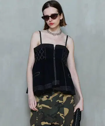 maison special Bustier