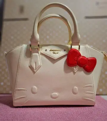 사만사베가 헬로키티 화이트(아이보리) 구매 후 미사용