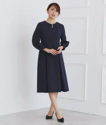 네이비 긴팔 A라인 원피스