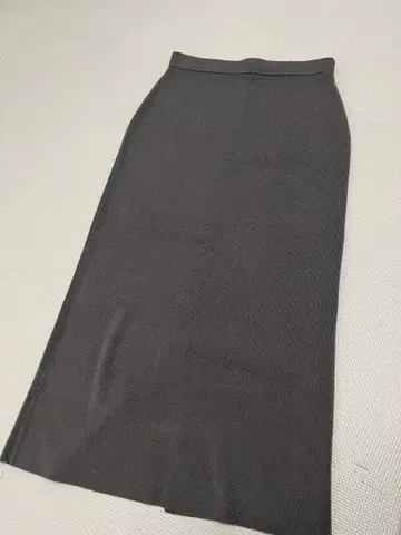 LEPSIM 12게이지 총침 니트 내로우 스커트 그레이