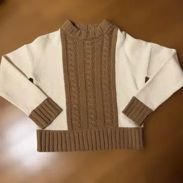 BEAMS HEART 스탠드넥 니트