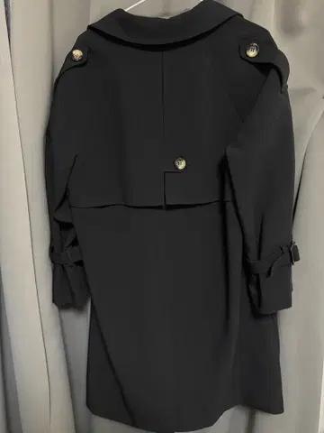 블랙 더블 브레스트 코트