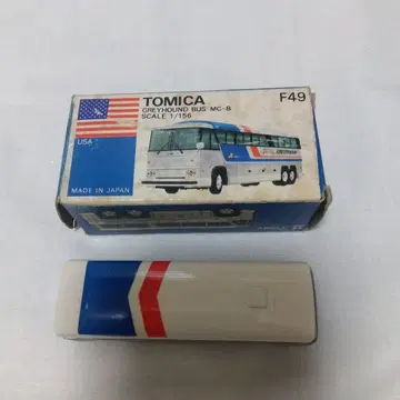 TOMICA GREYHOUND BUS MC-8 1/156