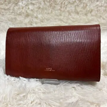 A.P.C. 브라운 가죽 장지갑