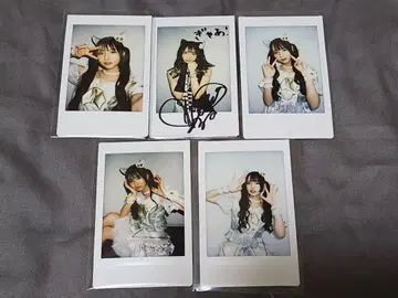 와-스타 미시나 루카 폴라로이드 사인입