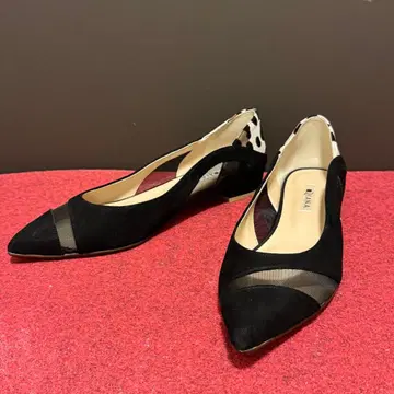 미사용 새상품 Diana 블랙 스웨이드 스틸레토 펌프스 25.5