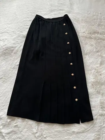 [ 새상품급 ] 잉게보그 INGEBORG 스커트 펄 버튼