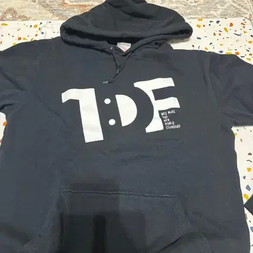 모모클로 TDF 후드티