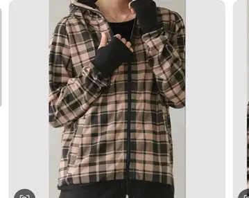 누아르 볼륨 넥 블루종 오샤레 워커 베이지 체크