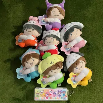 나니와단시 산리오 콜라보 봉제 인형 8개 세트 케이스 포함