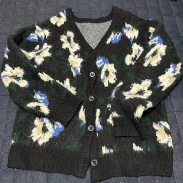 Niko and - 꽃무늬 버튼 가디건