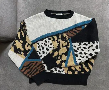 EVRIS 애니멀 프린트 니트 겨울 의류 올풀림 있음
