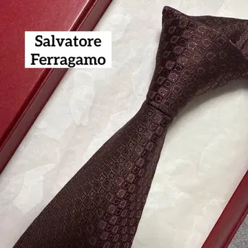 새상품급 살바토레 페라가모 넥타이 보라색 간치니 패턴 실크 자카드