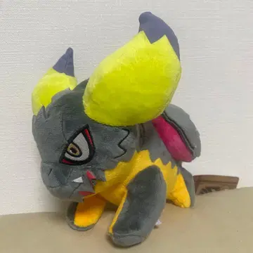 몬헌 네르기안테 봉제 인형