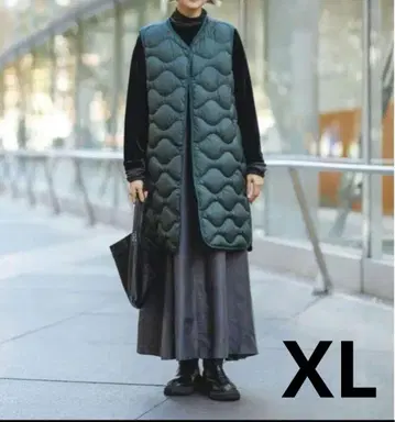 유니클로 울트라 라이트 다운 롱 베스트 다크 그린 XL 사이즈