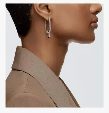 스와로브스키 타임 Time 후프 귀걸이