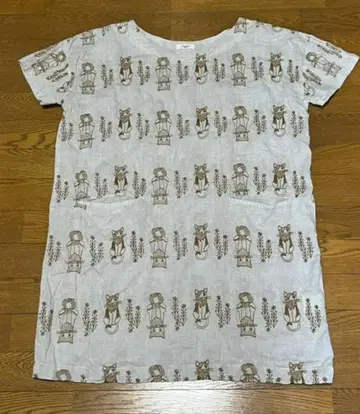 가격 협상 OK 마블슈드 앉아있는 캣 자수 튜닉 원피스