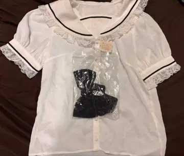 시크릿허니 반팔 블라우스