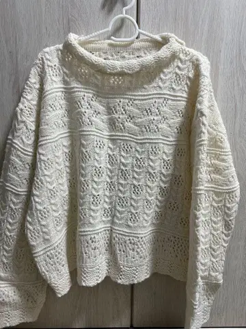 아이보리 레이스 니트 오버사이즈 스웨터