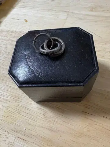 실버 목걸이 상의