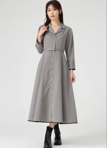 [ 미사용 새상품 ] 테일러 옷깃 배색 원피스