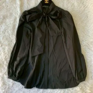 M-PREMIER 엠프리미어 블랙 보타이 블라우스 리본