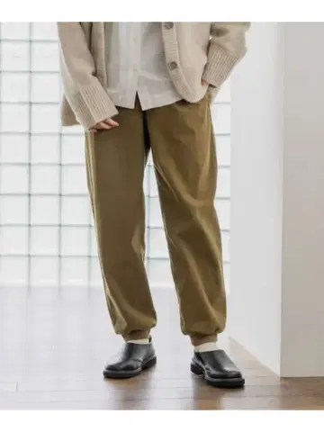 새상품 코듀로이 조거 팬츠 studio CLIP 스튜디오 클립