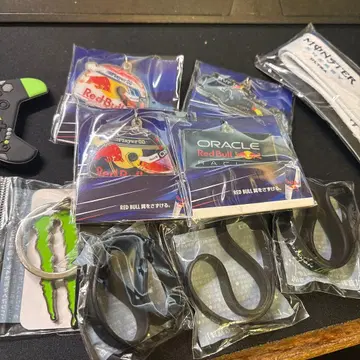 레드불 f1 아크릴 키링 4종 몬스터 에너지 키링