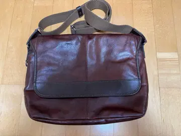 타케오 키쿠치 숄더백