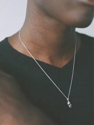 Llife VOLUTA SHELL NECKLACE