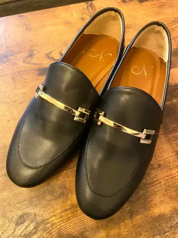 새상품급 N. 블랙 로퍼 골드 밴딩 포함