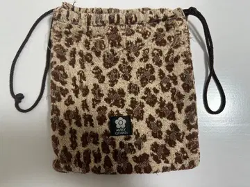 MARY QUANT 레오파드 무늬 복조리 파우치