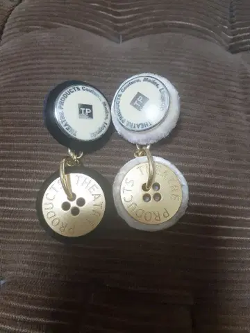 시어터 프로덕츠 버튼형 클립 브로치