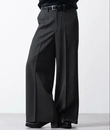 백 브러쉬드 TR 플레어 슬랙스