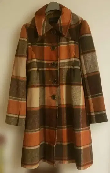 내추럴 쿠튀르 체크 무늬 피코트 복고풍 느낌 모리걸