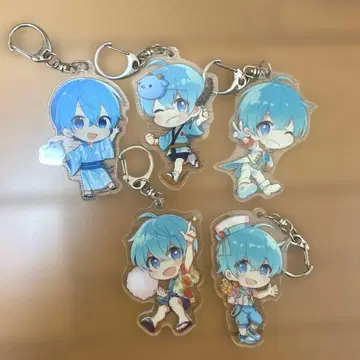 코론 군 아크릴 키링