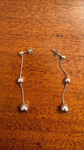 니나에쥬르 트리플 볼 실버 귀걸이