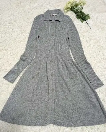 SUPER BEAUTY 비쥬 버튼 롱 니트 가디건 원피스