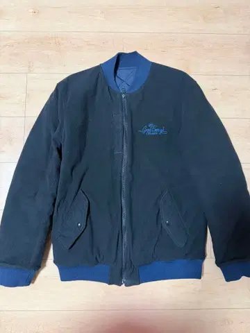 Good Enough 리버서블 점퍼