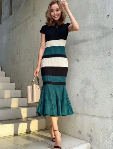 sheller 셰리에 보더 니트 원피스