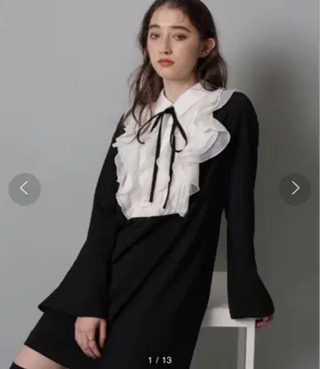 Rirandture 프릴 보타이 미니 원피스