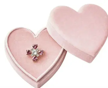 폭시 발렌타인 브로치 미사용 새상품