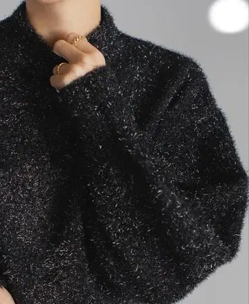 room 706 CONTEMPORARY 글리터 스웨터