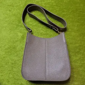 그레이 가죽 숄더백