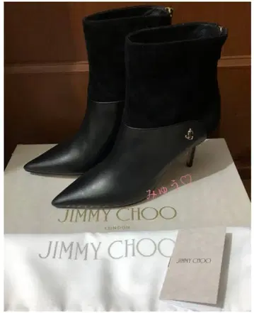 새상품 JIMMYCHOO 지미추 스웨이드 절개 숏부츠 35